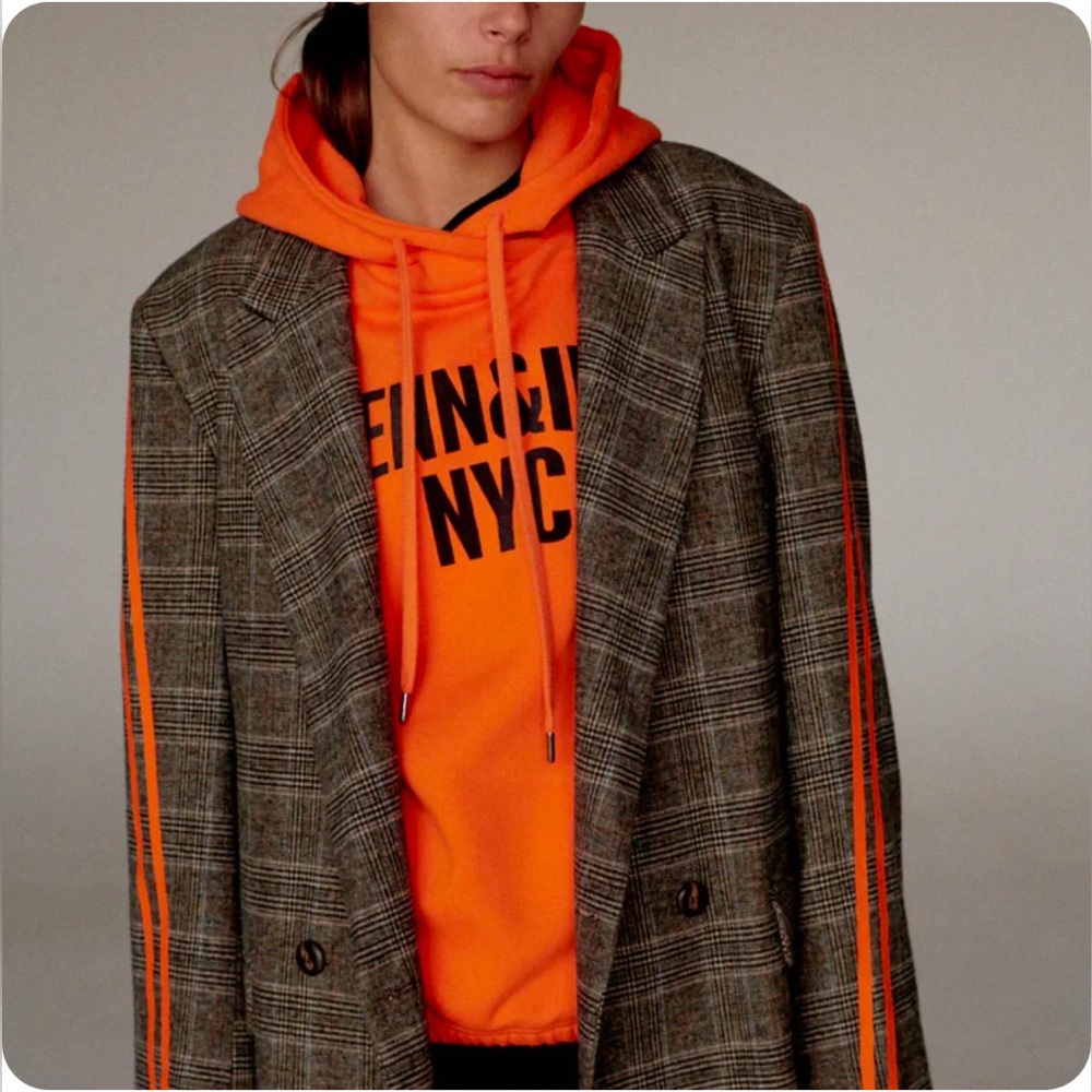 Penn & Ink Logan Blazer - Picture 6 of 7